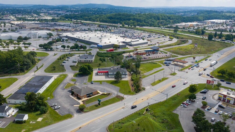 More Photos Of 1475 Carlisle Rd, York General Retail For Sale