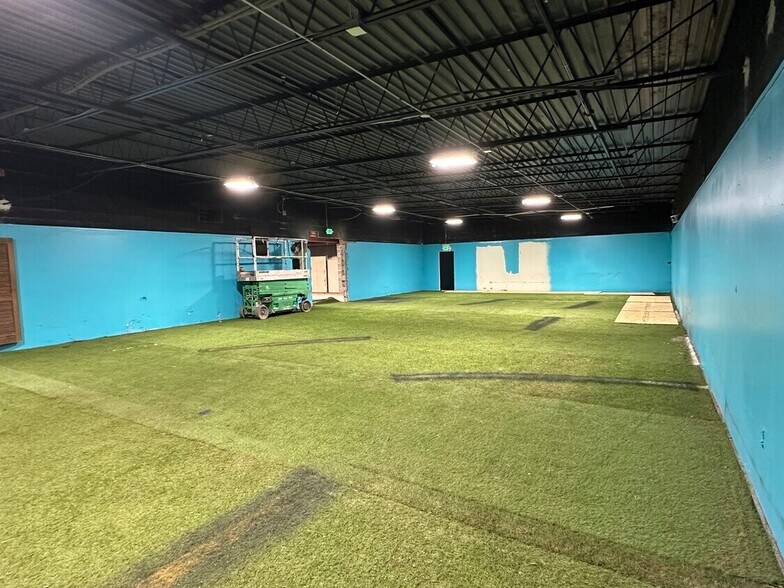 More Photos Of 2500 Sparrows Point Rd, Sparrows Point Storefront For Lease