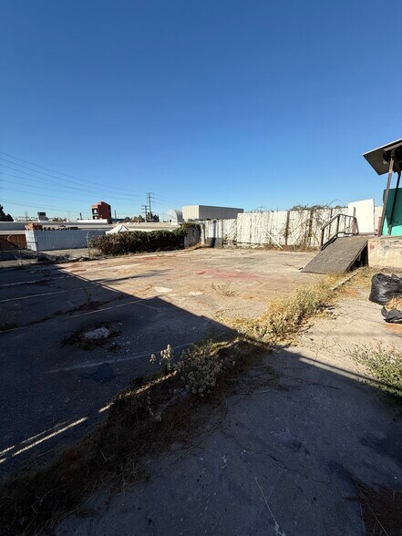 More Photos Of 401 N La Brea Ave, Inglewood Warehouse For Lease