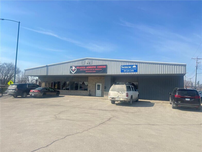 More Photos Of 105 S Mantorville Ave, Kasson Service For Sale