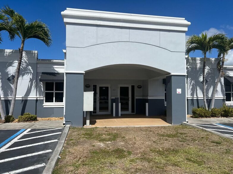 More Photos Of 3443 Hancock Bridge Pky, North Fort Myers Office For Lease