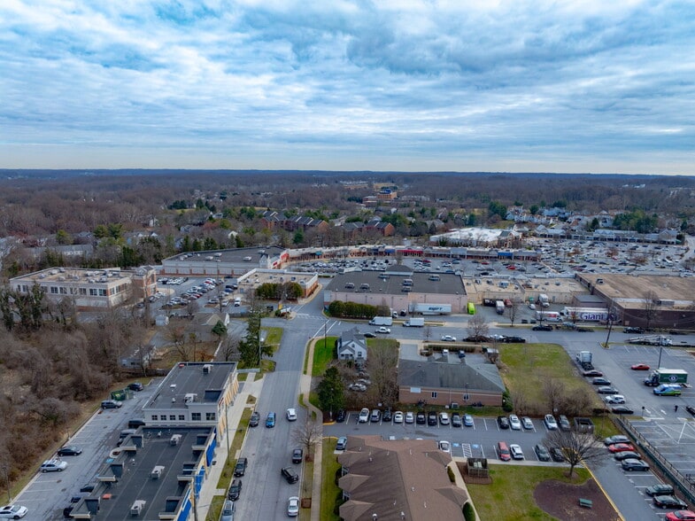 More Photos Of 18200 Hillcrest Ave, Olney Office For Sale