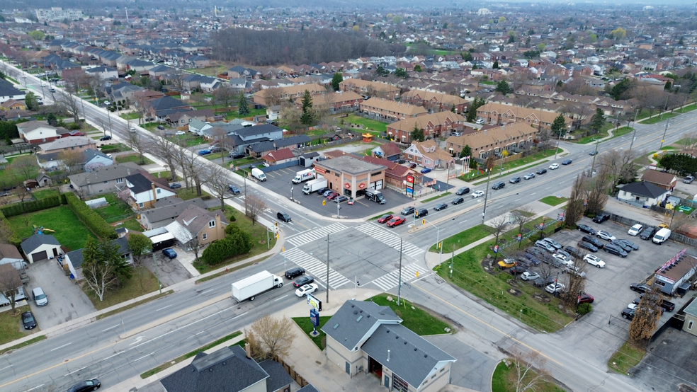 More Photos Of 520 Barton St, Hamilton Auto Repair For Lease