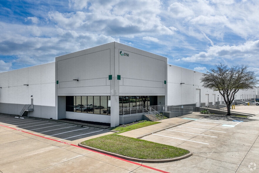 More Photos Of 2750 113th St, Grand Prairie Distribution For Lease