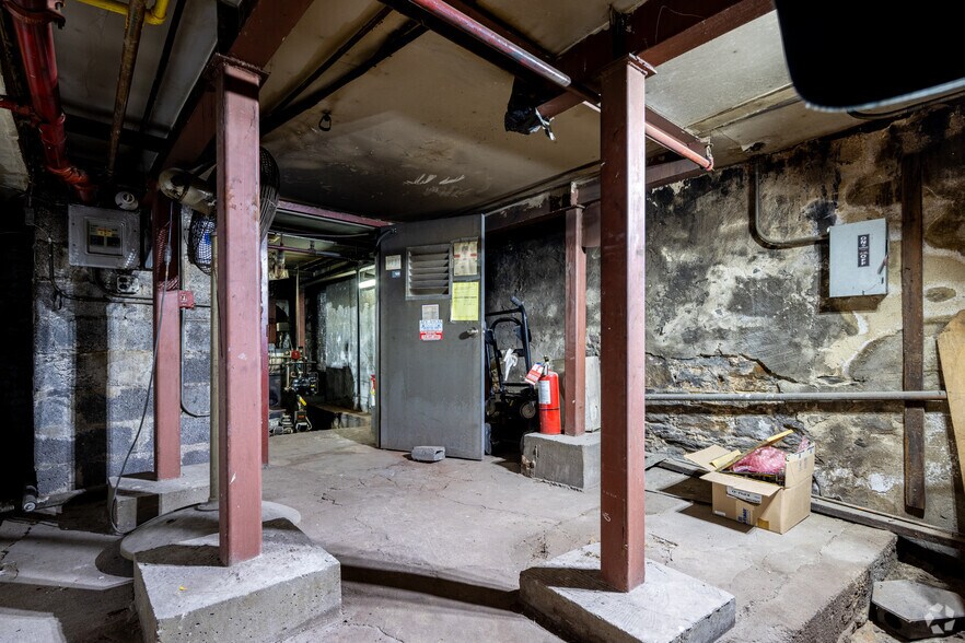 More Photos Of 49 Essex St, New York Multifamily For Sale