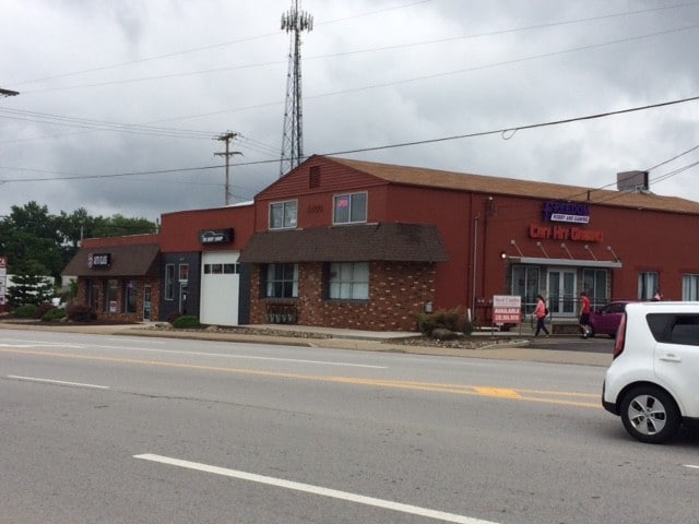 More Photos Of 4400 Portage St NW, North Canton Flex For Lease
