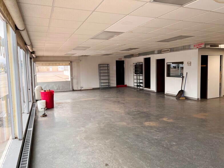 More Photos Of 22 Washington St, Brainerd Auto Dealership For Sale