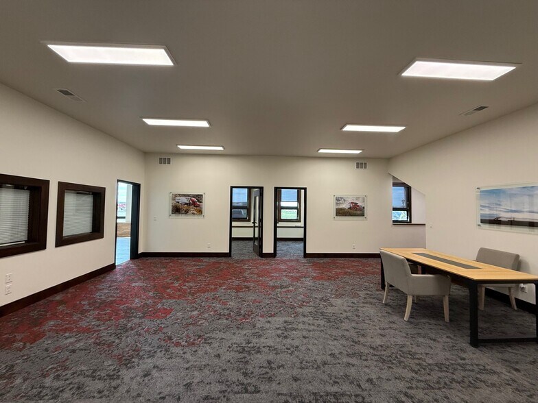 More Photos Of 3202 W 5000 S, Rexburg Office For Lease