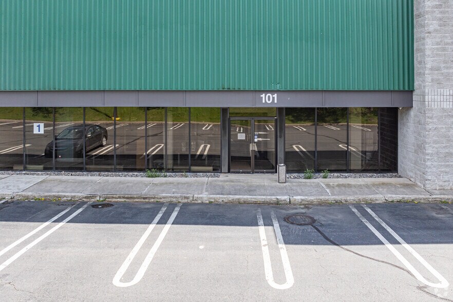 More Photos Of 201 Circle Dr N, Piscataway Light Distribution For Lease