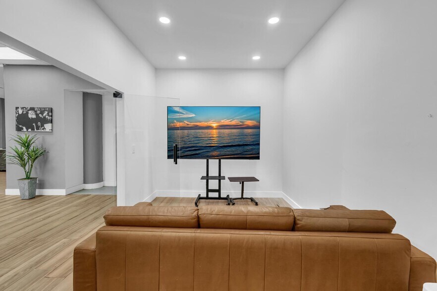 More Photos Of 3505 S Ocean Dr, Hollywood Apartments For Lease