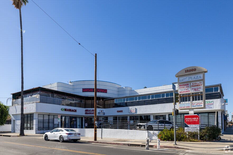 Primary Photo Of 18000 Ventura Blvd, Encino Restaurant For Lease