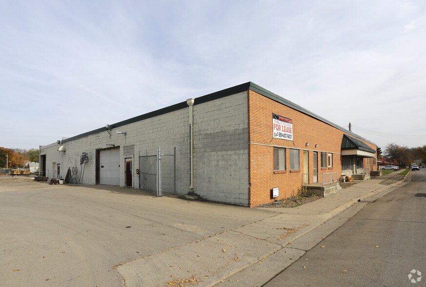 More Photos Of 146-220 W 60th St, Minneapolis Manufacturing For Lease