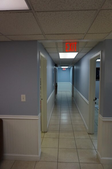 More Photos Of 1930 NW 23rd St, Miami Warehouse For Lease