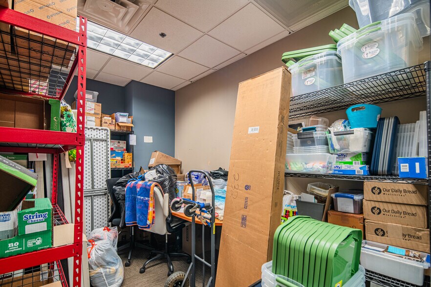 More Photos Of 12515 W Bell Rd, Surprise Office For Lease