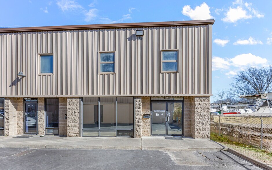 More Photos Of 105 S First Colonial Rd, Virginia Beach Flex For Sale