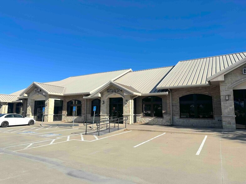 More Photos Of 7920 Preston Rd, Plano Medical For Lease