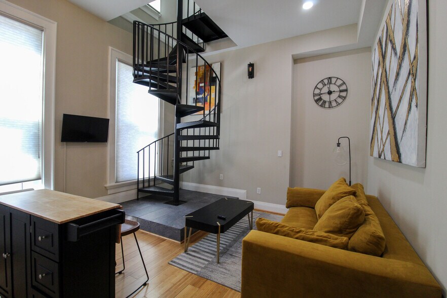 More Photos Of 440 Hopkins St, Cincinnati Apartments For Sale