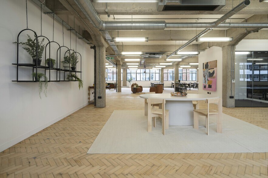More Photos Of 15-27 Gee St, London Office Residential For Lease