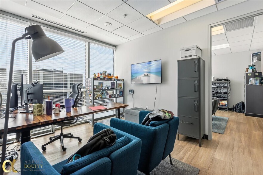 More Photos Of 189 S Orange Ave, Orlando Office Residential For Sale