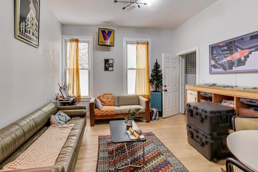 More Photos Of 932 N Richmond St, Chicago Multifamily For Sale