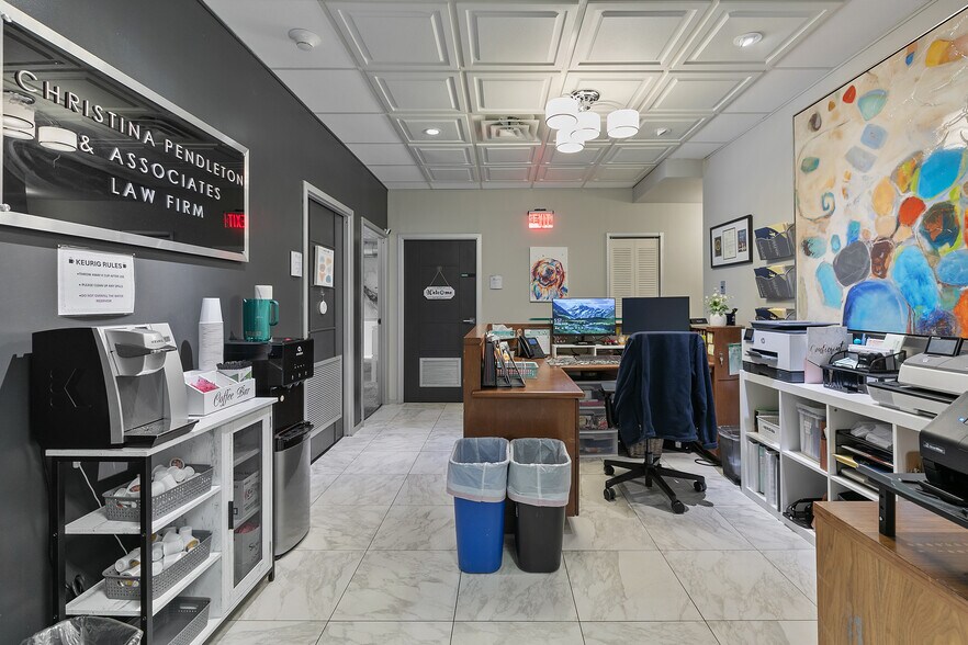 More Photos Of 1506 Staples Mill Rd, Richmond Office For Sale