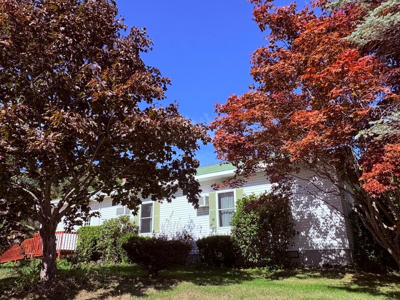 More Photos Of 1 Taylor Hill Rd, Lewiston Sports And Entertainment For Sale