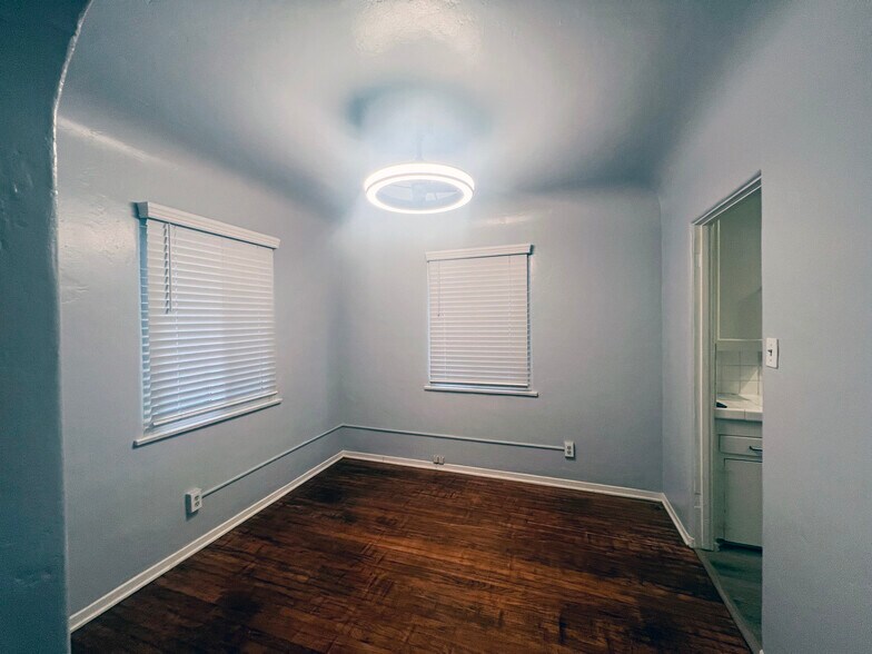 More Photos Of 2749 S Sepulveda Blvd, Los Angeles Multifamily For Sale
