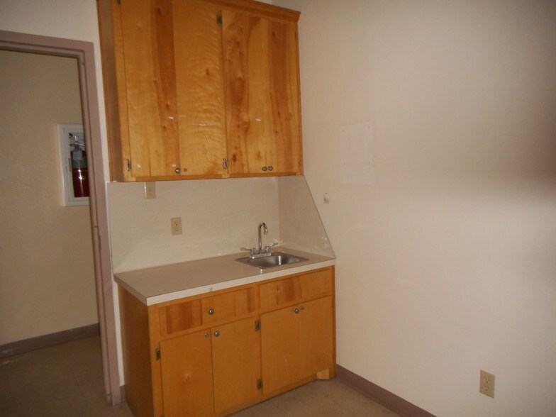 More Photos Of 864 Central Blvd, Brownsville Medical For Sale