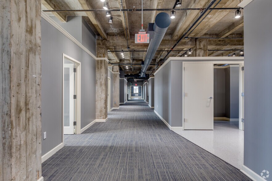 More Photos Of 624 S Boston Ave, Tulsa Coworking Space