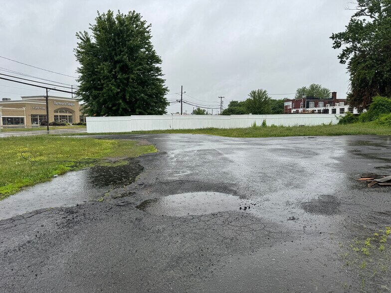 More Photos Of 481 New Park Ave, West Hartford Land For Sale