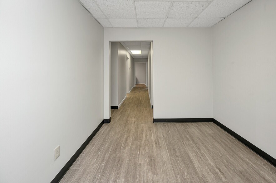 More Photos Of 1572 Montgomery Hwy, Birmingham Office For Lease