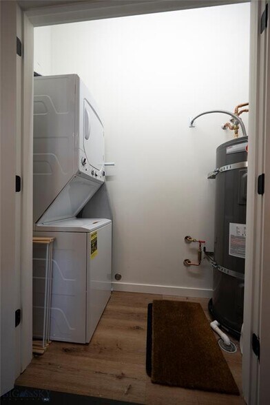 More Photos Of 924 E Park St, Livingston Apartments For Sale