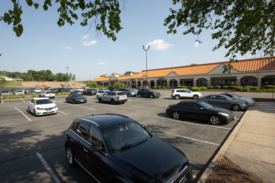 More Photos Of 1125-1205 Tolland Tpke, Manchester Unknown For Lease