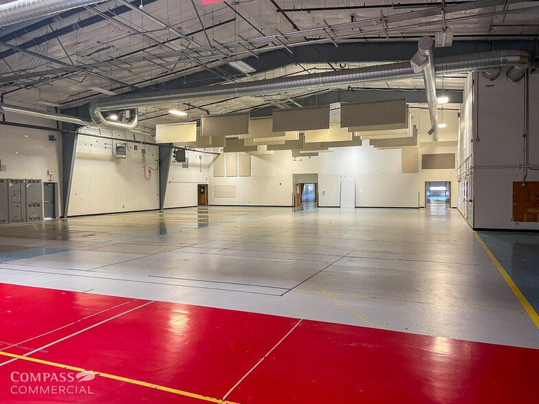 More Photos Of 20730 Brinson Blvd, Bend Industrial For Lease