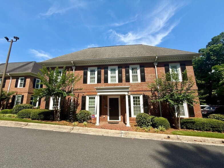 More Photos Of 8525 Dunwoody Pl, Atlanta Office For Lease