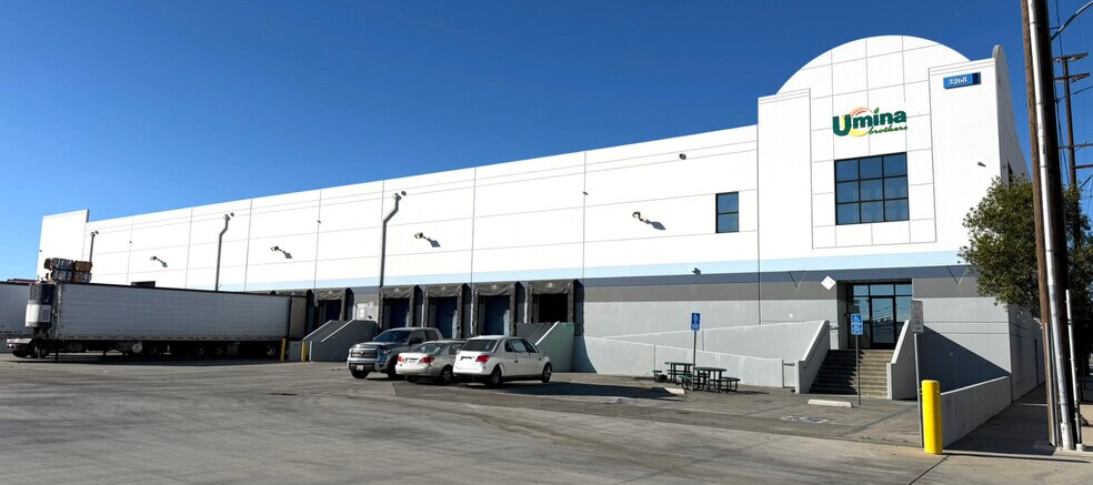Primary Photo Of 3268 E Vernon Ave, Vernon Refrigeration Cold Storage For Lease