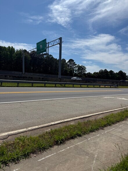 More Photos Of 2101 Dogwood Industrial Cir, Conyers Warehouse For Sale