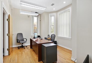 More Photos Of 1314 19th St NW, Washington Office For Sale