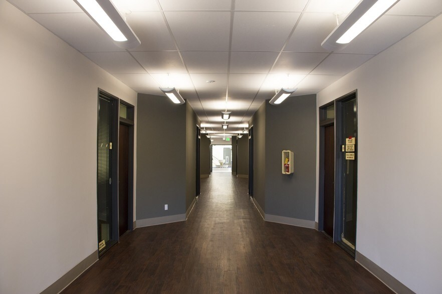 More Photos Of 15706-15708 Pomerado Rd, Poway Medical For Lease