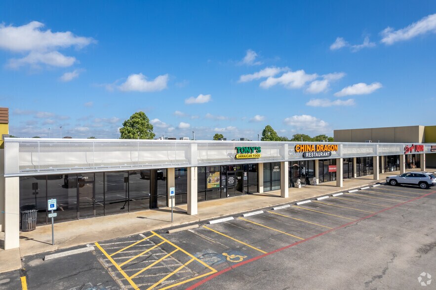 More Photos Of 2700 Pecan St W, Pflugerville Unknown For Lease