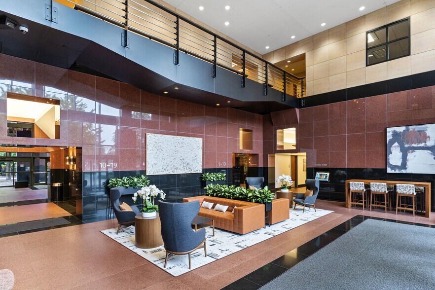 More Photos Of One Towne Sq, Southfield Office For Lease