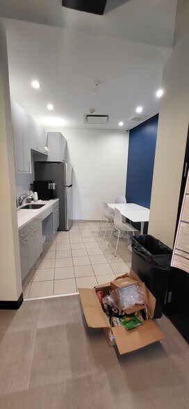 More Photos Of 5518 Avenue N, Brooklyn Medical For Sale