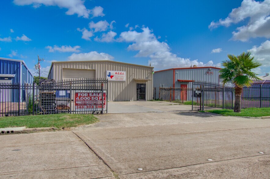 More Photos Of 7571 Morley St, Houston Warehouse For Sale