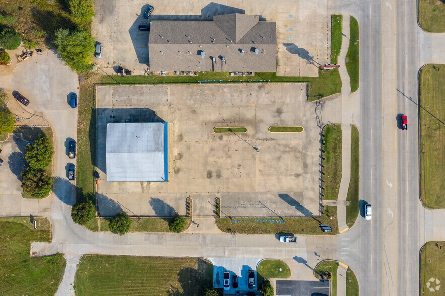 More Photos Of 13288 S Memorial Dr, Bixby Auto Dealership For Sale