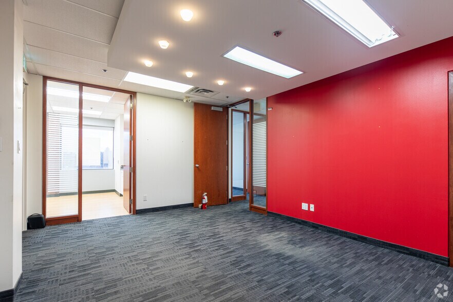 More Photos Of 1603-1615 Dundas St E, Whitby Unknown For Lease