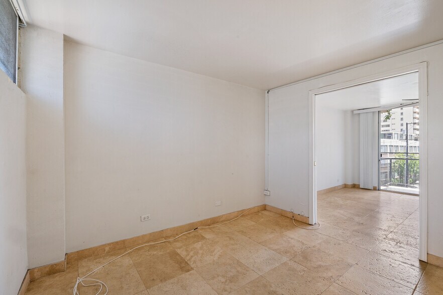 More Photos Of 254 Kaiulani Ave, Honolulu Apartments For Sale