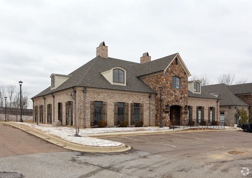 Primary Photo Of 3265 W Sarazens Cir, Memphis Office For Sale