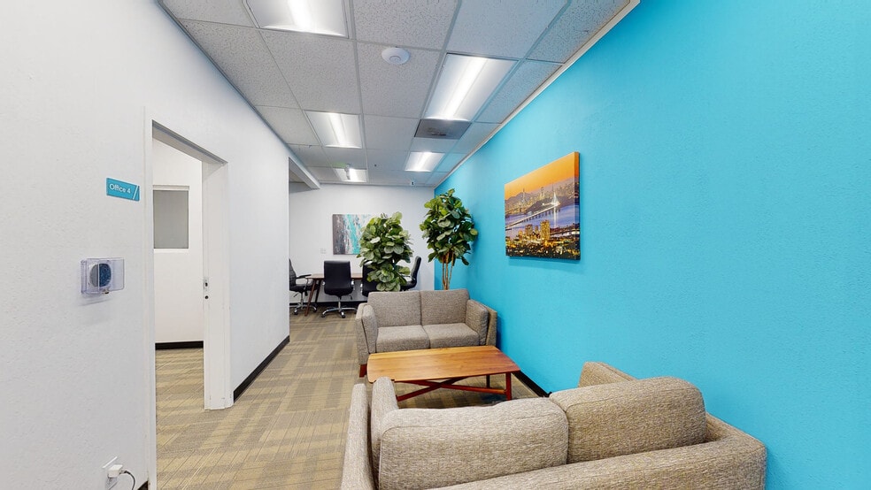 More Photos Of 4901-4911 Central Ave, Richmond Showroom For Lease