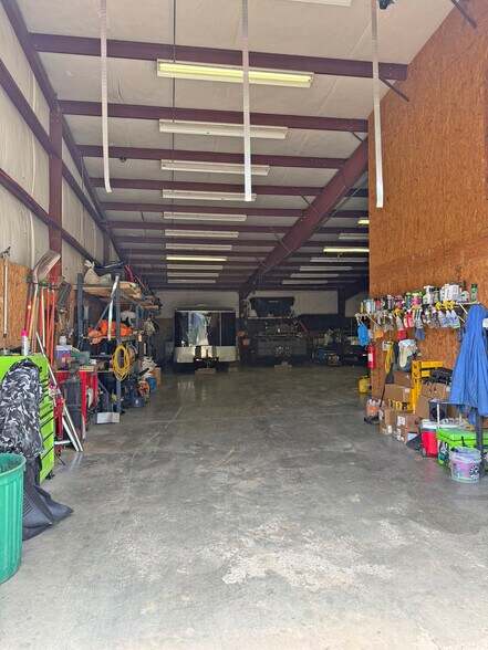 More Photos Of 129 Macarthur Ct, Nicholasville Warehouse For Lease