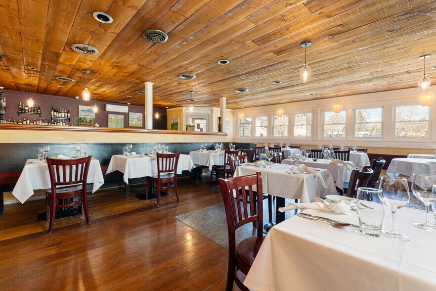 More Photos Of 14 Clark Point Rd, Southwest Harbor Restaurant For Sale